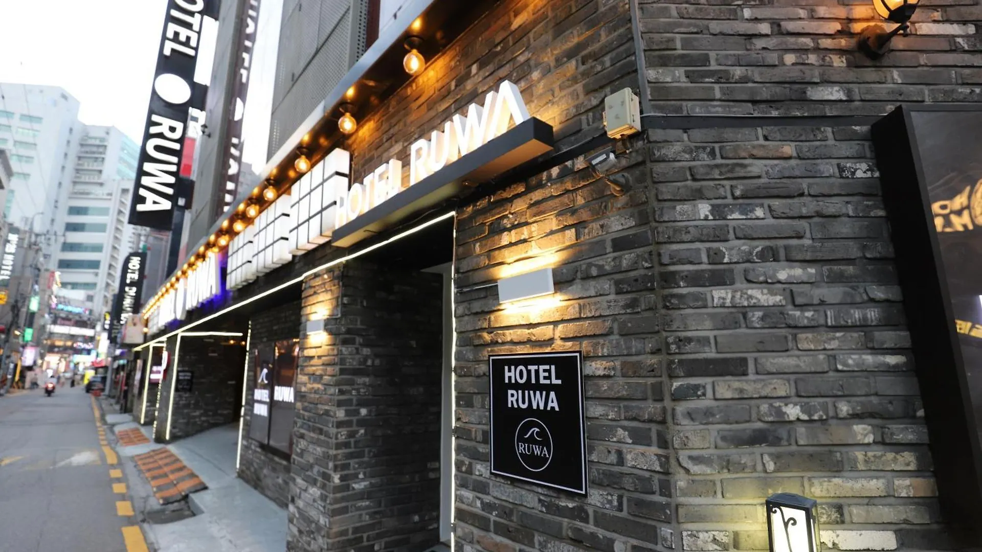 Incheon Bupyeong Hotel Ruwa